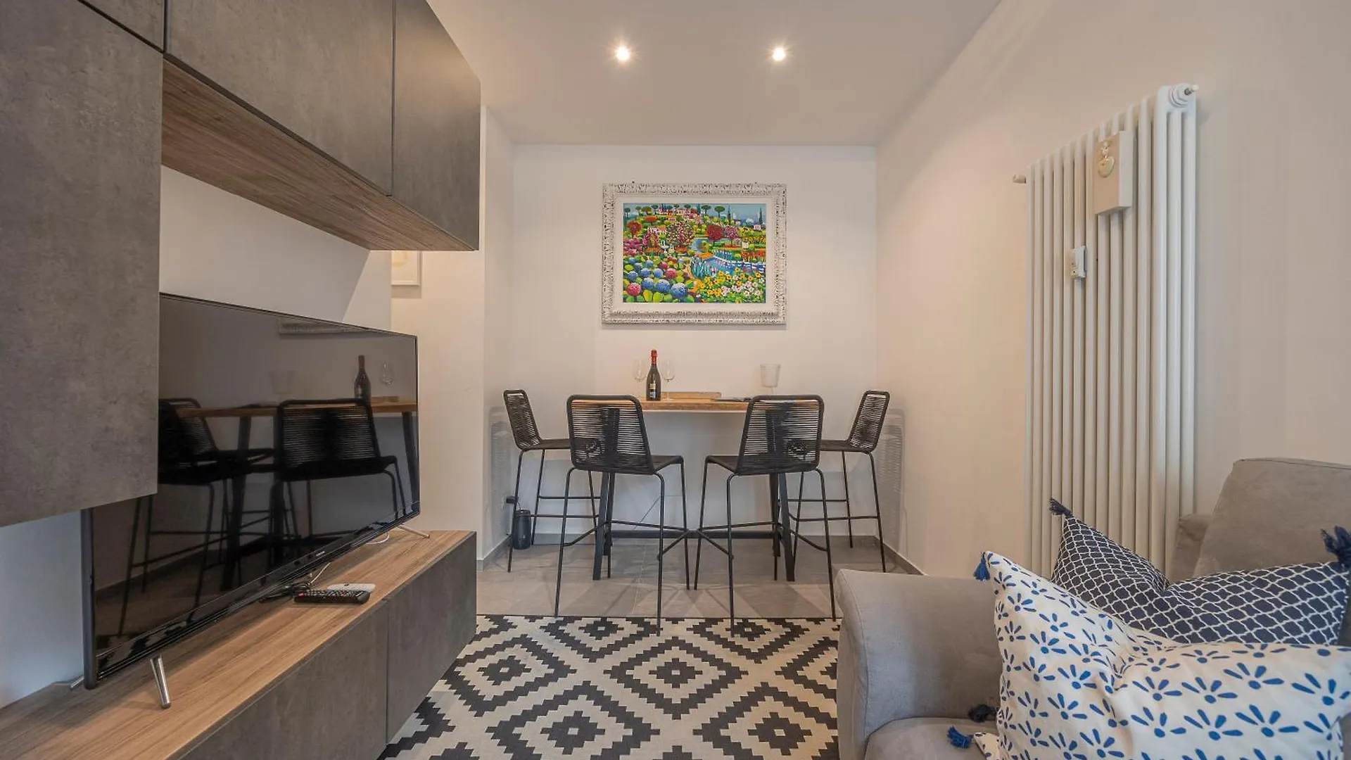 Modern Apartment With Terrace 维罗纳