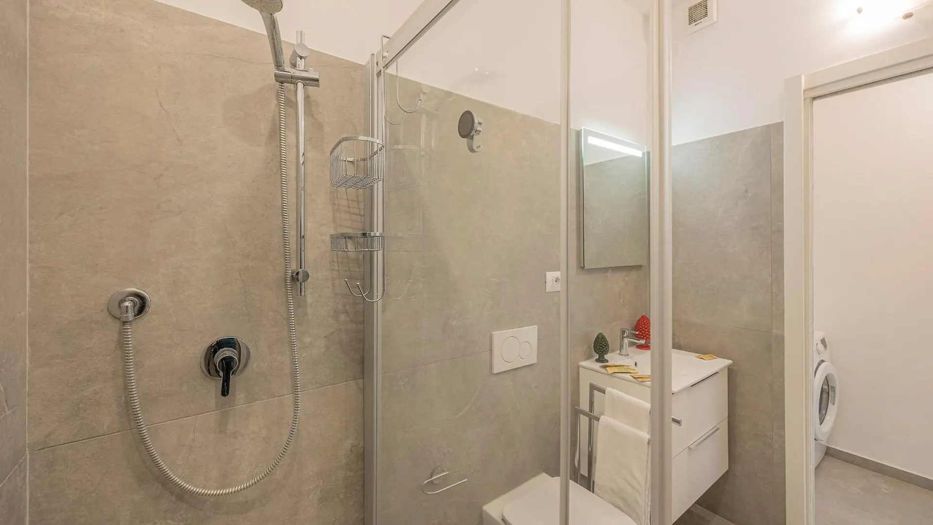 Modern Apartment With Terrace Verona